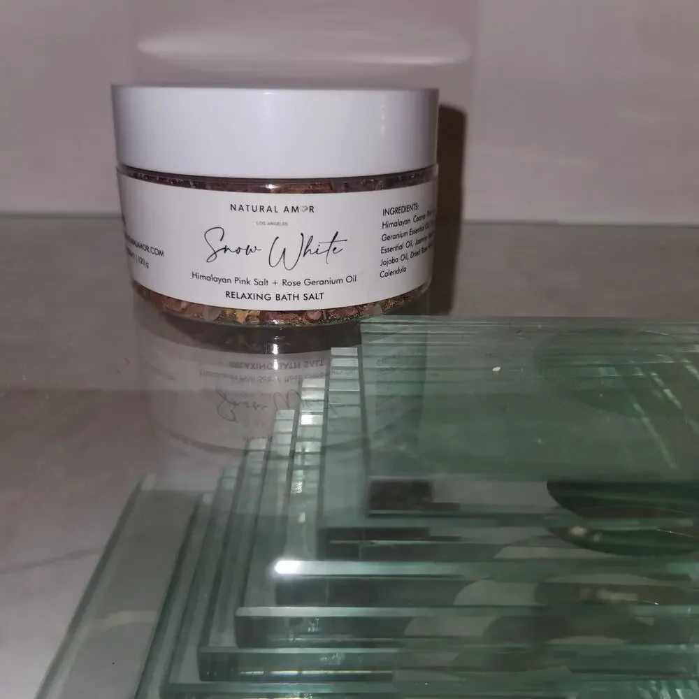 Natural Amor Bath Salt Himalayan Pink Salt/ Rose Germanium Oil
